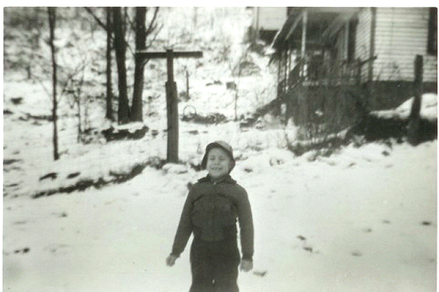 John in Black Star Snow.GIF